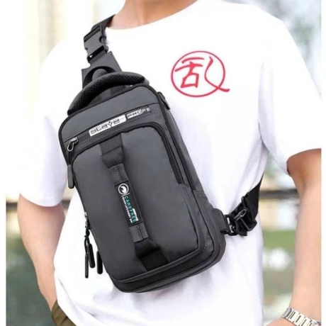 Morral Elegante tipo Mochila Antirrobo de Hombre con carga USB Pechera  